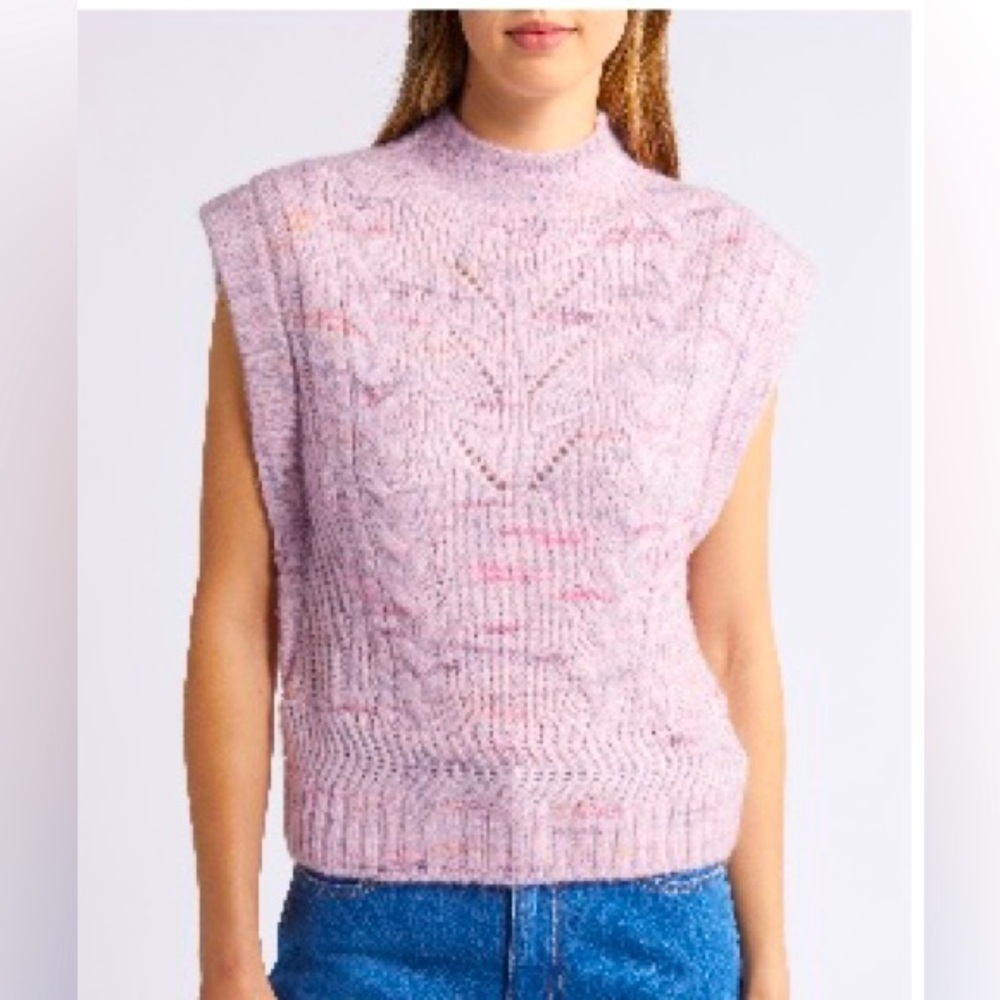 Wit & Wisdom
Cable Stitch Mock Neck
Sweater Vest NWT